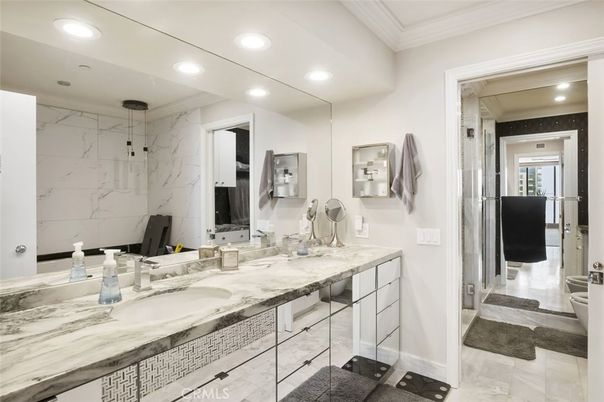 Bathroom, Dual Sink Vanities, Interior, Marble, Marble Walls, Recessed Lighting