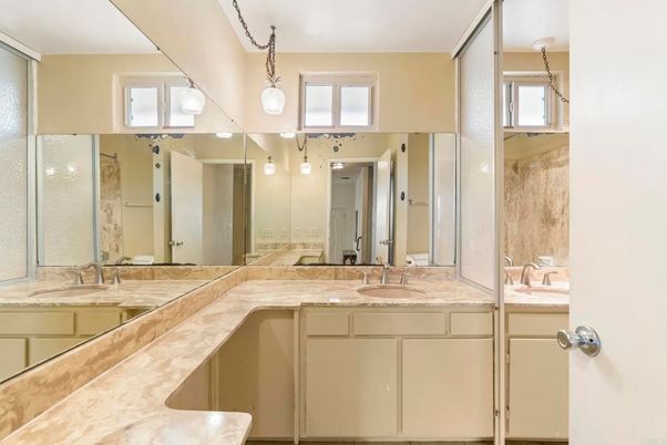 Bathroom, Dual Sink Vanities, Interior, Pendant Lights