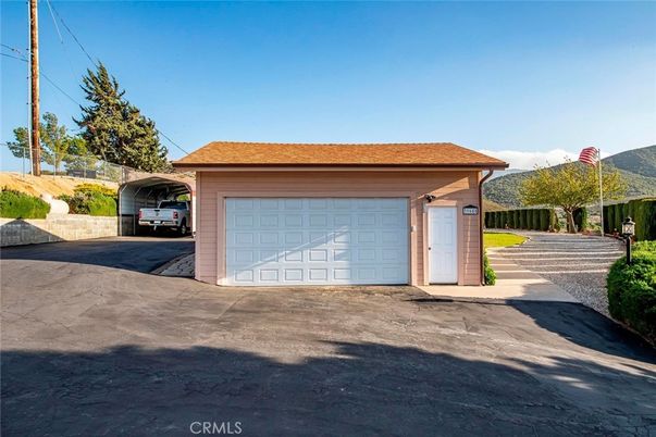 Detached Garage, Exterior