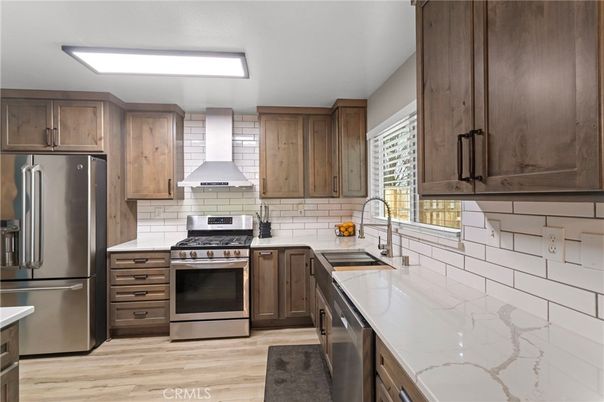 Interior, Kitchen, Stainless Steel Appliances, Wood Texture Flooring