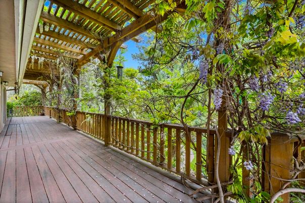 Exterior, Wood Texture Flooring