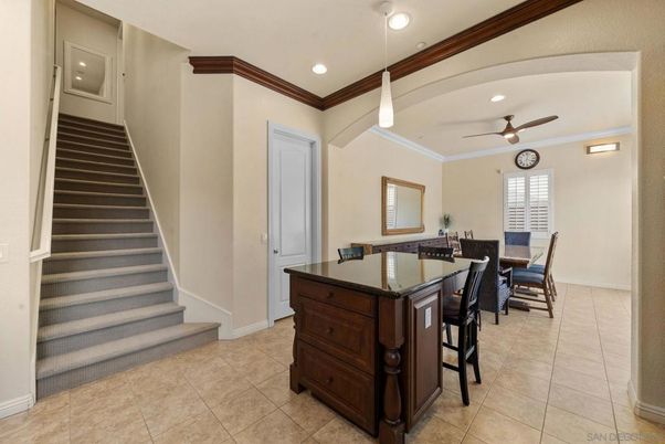 Dining room, Interior, Pendant Lights, Recessed Lighting