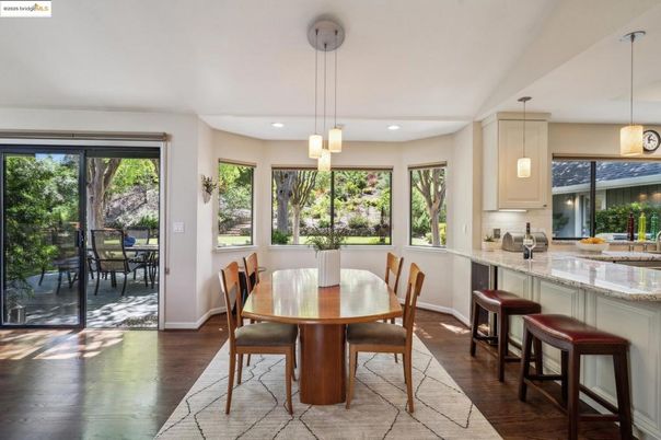 Dining room, Interior, Pendant Lights, Recessed Lighting, Wood Texture Flooring