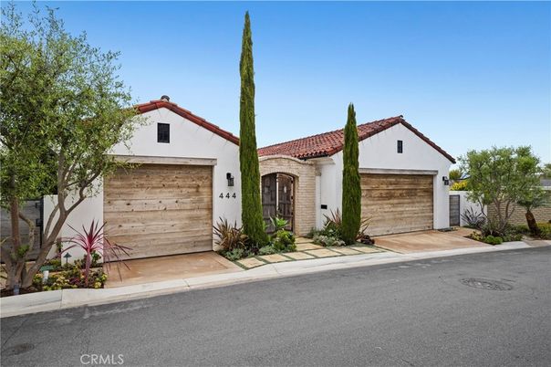 Attached, Exterior, Facade, Spanish Mediterranean
