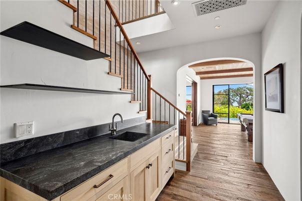 Interior, Recessed Lighting, Wood Texture Flooring