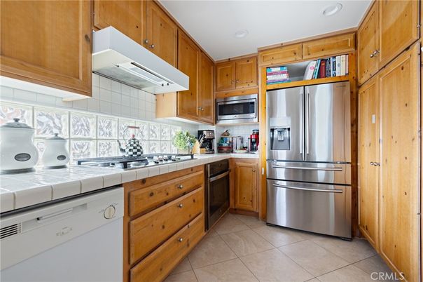 Interior, Kitchen, Recessed Lighting, Stainless Steel Appliances, Tile Countertops