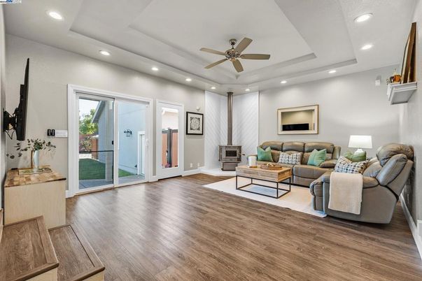 Interior, Living room, Recessed Lighting, Wood Texture Flooring