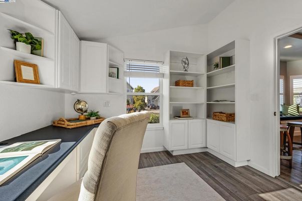 Home Office, Interior, Recessed Lighting, Wood Texture Flooring