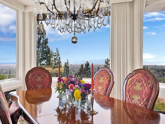 Chandelier, Dining room, Interior
