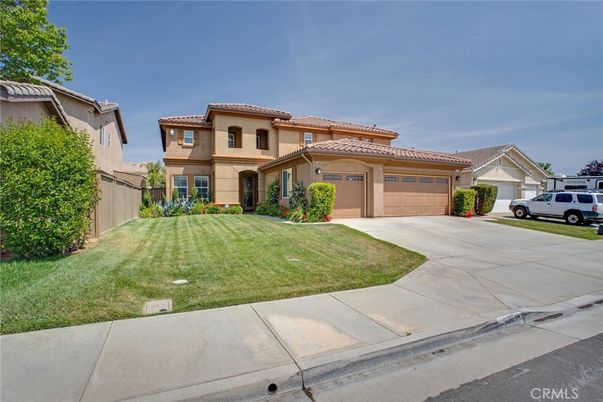 Attached, Backyard, Exterior, Facade, Mediterranean