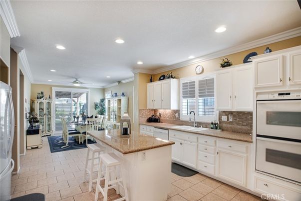 Dining room, Interior, Kitchen, Recessed Lighting