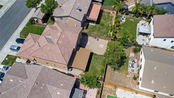 Exterior, Drone