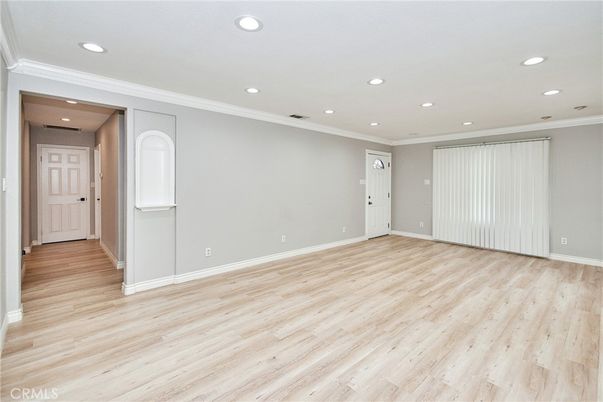 Empty room, Interior, Recessed Lighting, Wood Texture Flooring