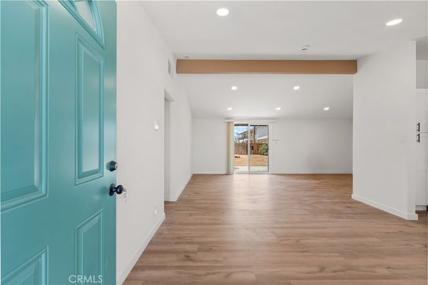 Empty room, Interior, Recessed Lighting, Wooden Beams, Wood Texture Flooring