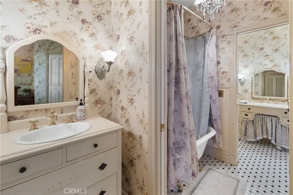 Bathroom, Chandelier, Interior