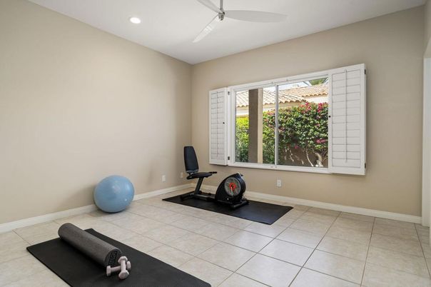 Fitness Equipment, Interior, Recessed Lighting