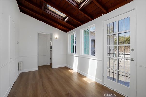 Empty room, Interior, Wooden Beams, Wooden Ceilings, Wood Texture Flooring