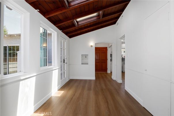 Empty room, Interior, Wooden Beams, Wooden Ceilings, Wood Texture Flooring