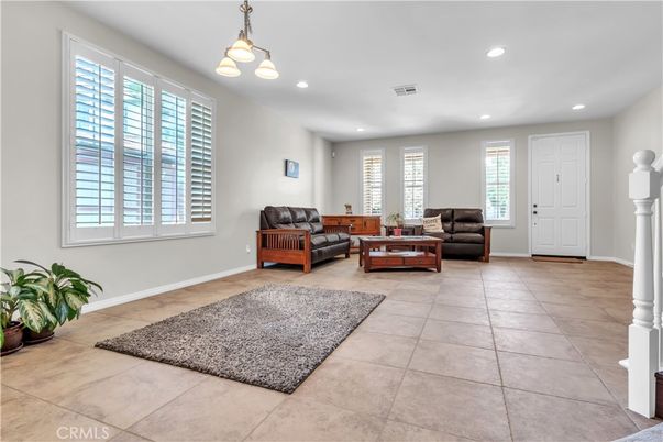 Interior, Living room, Pendant Lights, Recessed Lighting