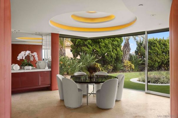 Dining room, Interior, Recessed Lighting