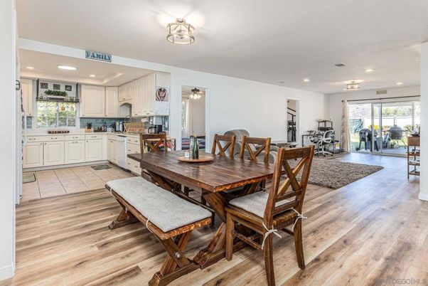 Dining room, Interior, Kitchen, Recessed Lighting, Wood Texture Flooring