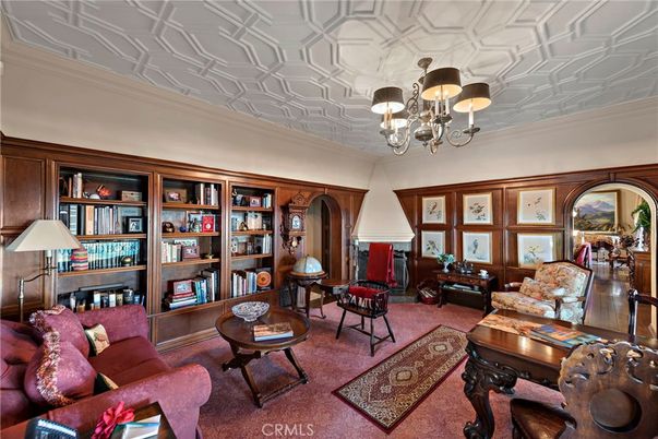 Chandelier, Fireplace, Interior, Living room