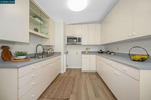 Interior, Kitchen, Wood Texture Flooring