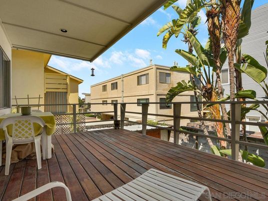 Exterior, Wood Texture Flooring