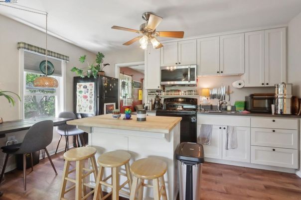 Interior, Kitchen, Wood Texture Flooring