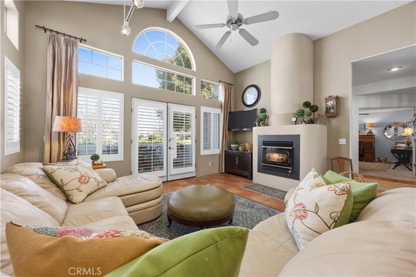 Fireplace, Interior, Living room, Pendant Lights, Recessed Lighting
