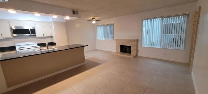 Fireplace, Interior, Kitchen