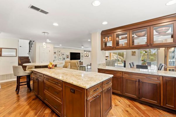 Dining room, Interior, Kitchen, Pendant Lights, Recessed Lighting, Wood Texture Flooring