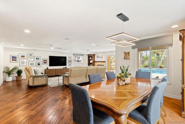 Dining room, Interior, Living room, Pendant Lights, Recessed Lighting, Wood Texture Flooring