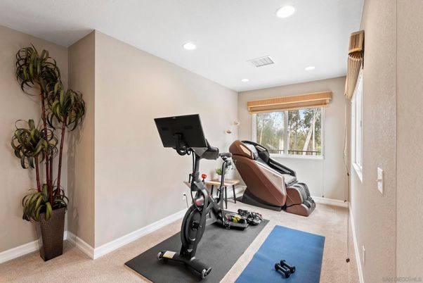 Fitness Equipment, Interior, Recessed Lighting