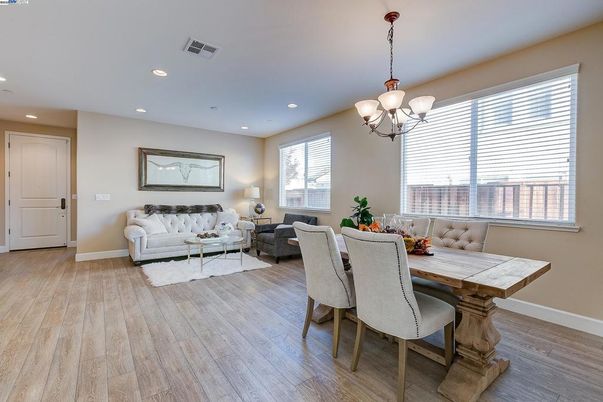 Chandelier, Dining room, Interior, Living room, Recessed Lighting, Wood Texture Flooring