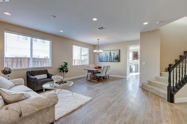 Chandelier, Dining room, Interior, Living room, Recessed Lighting, Wood Texture Flooring