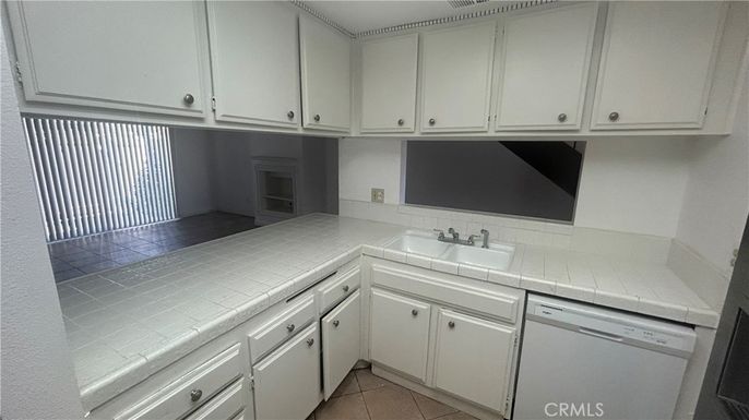 Interior, Kitchen, Tile Countertops