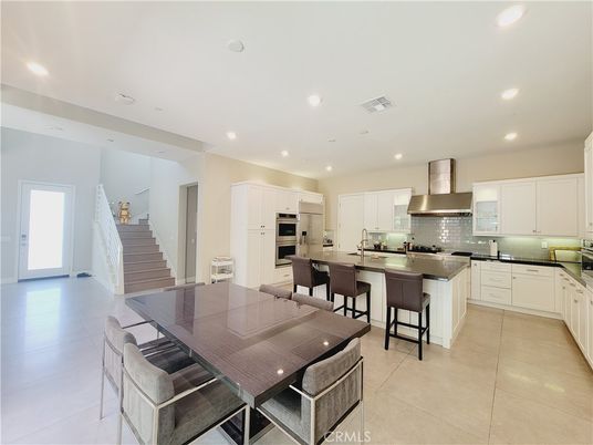 Dining room, Interior, Kitchen, Recessed Lighting, Stainless Steel Appliances