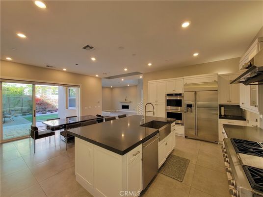 Dining room, Interior, Kitchen, Recessed Lighting, Stainless Steel Appliances