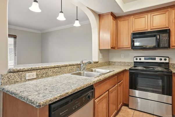 Interior, Kitchen, Pendant Lights, Stainless Steel Appliances