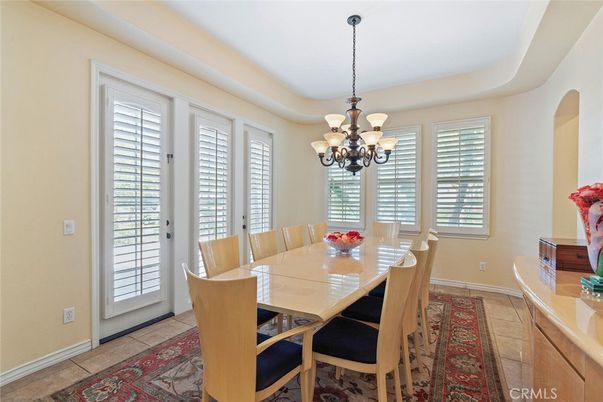 Chandelier, Dining room, Interior