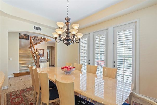 Chandelier, Dining room, Interior