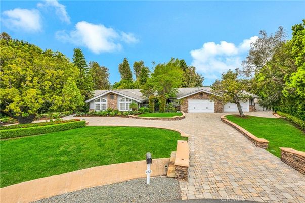 Attached, Backyard, Detached Garage, Exterior, Facade, Brick Facade, Ranch