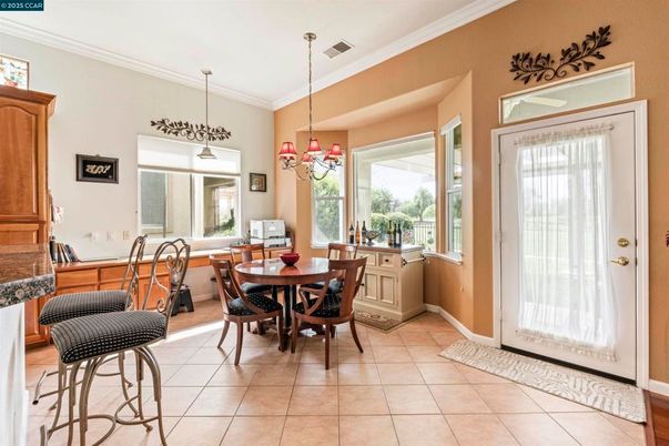 Chandelier, Dining room, Interior, Pendant Lights