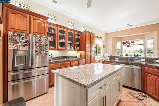 Interior, Kitchen, Pendant Lights, Stainless Steel Appliances
