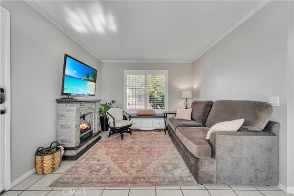 Fireplace, Interior, Living room