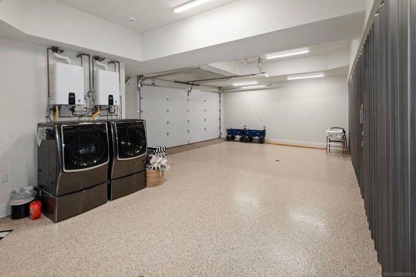 Garage, Interior, Washer