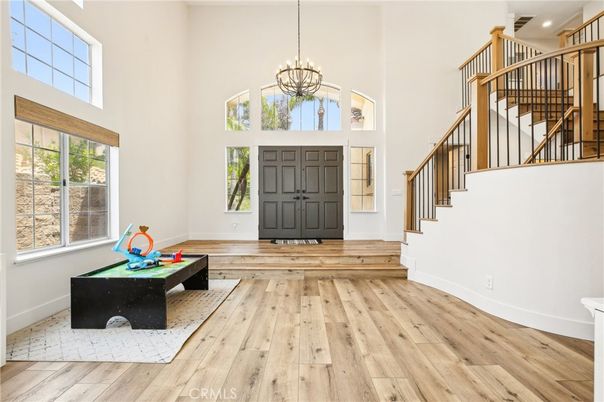 Chandelier, Interior, Wood Texture Flooring