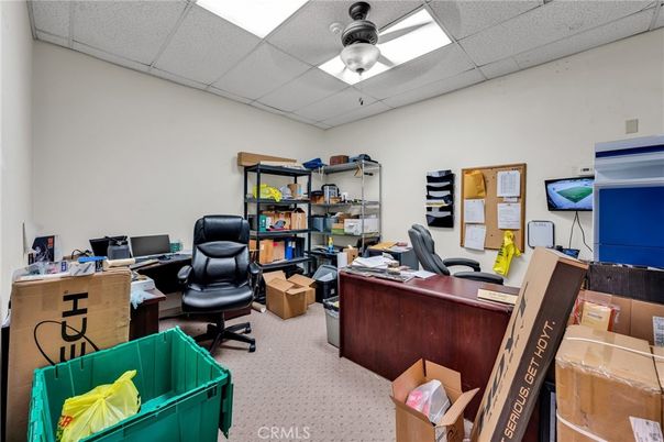 Home Office, Interior