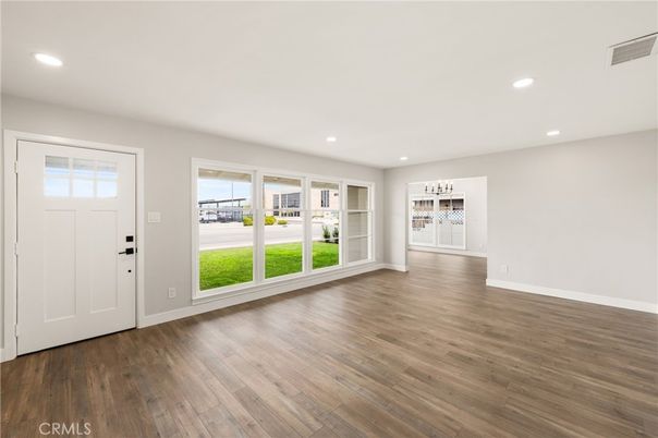 Empty room, Interior, Recessed Lighting, Wood Texture Flooring